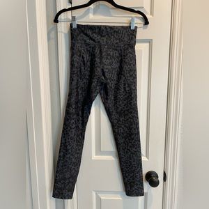 Old Navy Black Cheetah Print Leggings